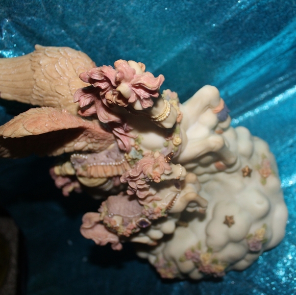 Collectible Ceramic Mobile Pegasus Horse & Carousel Unicorn Music Box - Picture 11 of 14